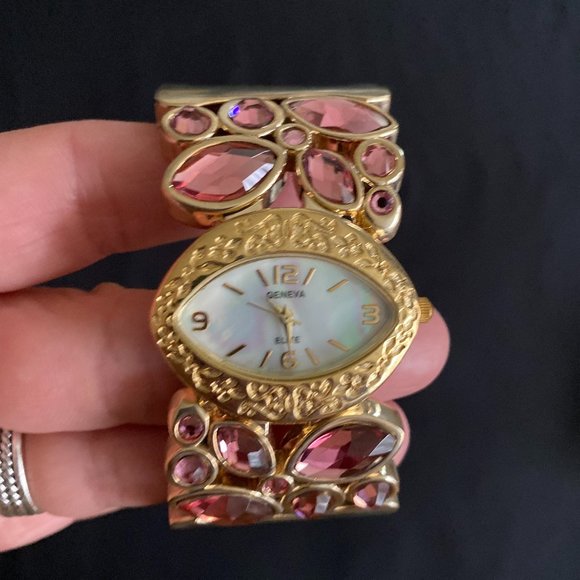 Cuff Watch - Picture 1 of 3